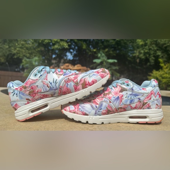 Nike Air Max 1 Ultra Paris - Size 6.5 Women’s - Picture 2 of 9